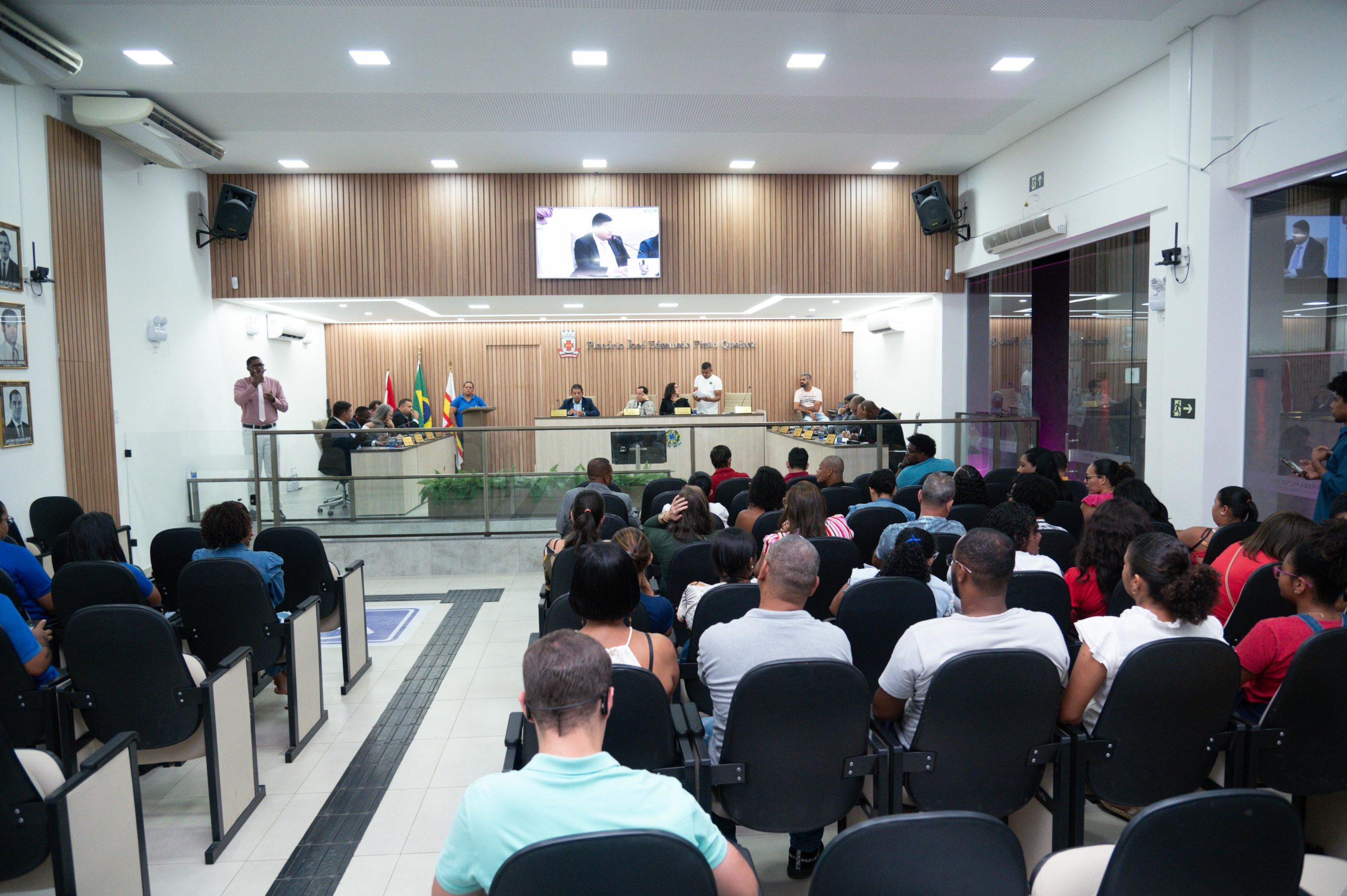 Read more about the article Câmara Municipal autoriza pagamento do piso salarial para profissionais da enfermagem de Santo Antonio de Jesus