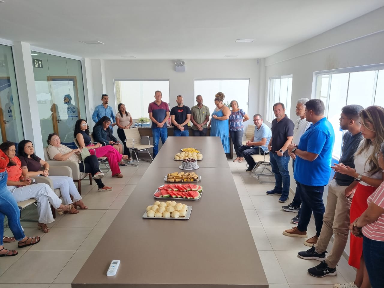 Read more about the article Câmara Municipal celebra aniversariantes do mês de janeiro com café da manhã